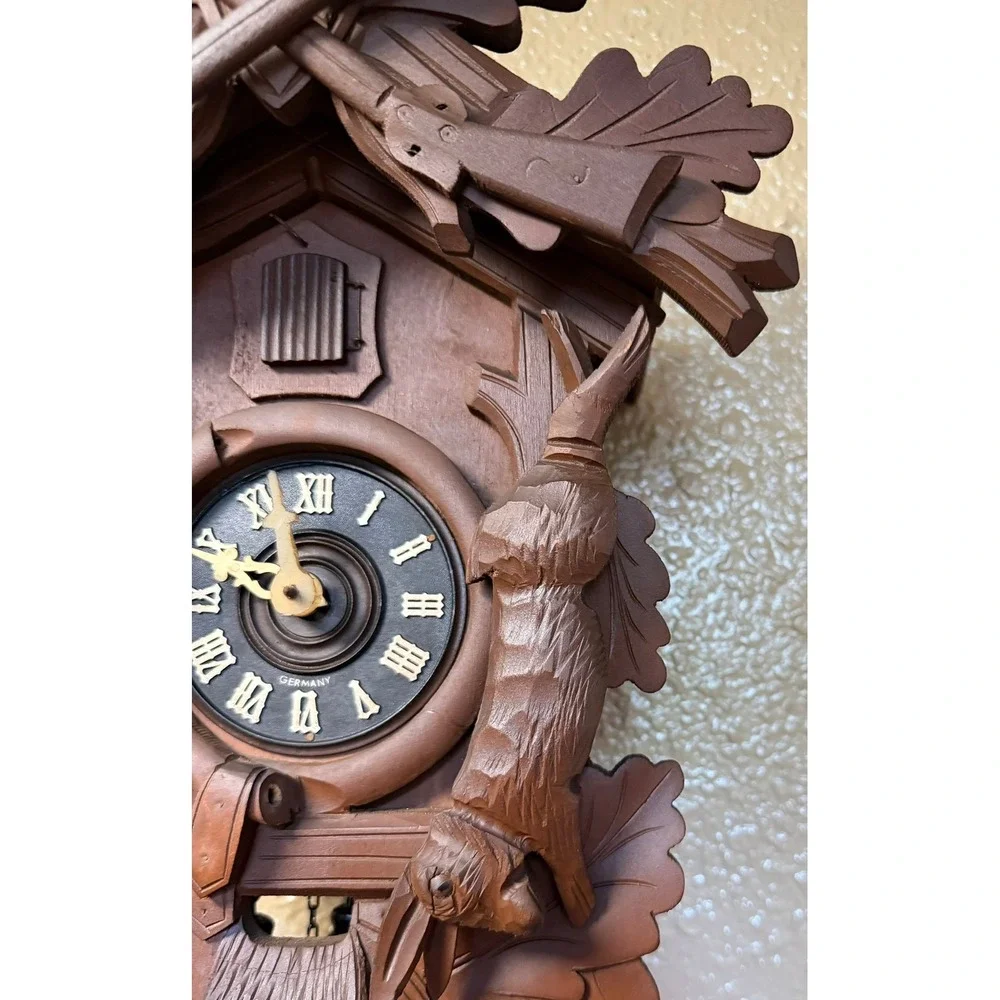 Vintage German Black Forest Cuckoo Clock Hunting Scene Stag Rifles Hand Carved